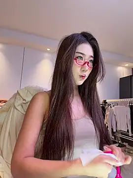 pinnnnnnk online show from 12-14-25, 11:48