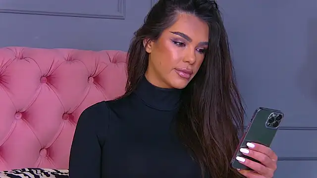 Nicole Diva online show from 01-28-25, 06:27