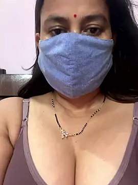 Snapshot of nehas chatting on 10-01-25, 12:00 nehas online show from 10-01-25, 12:00