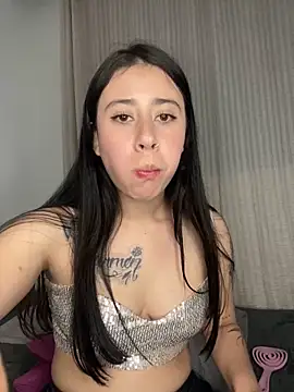 Snapshot of Zoee_t chatting on 03-07-25, 02:25 Zoee t online show from 03-07-25, 02:25