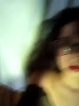 Snapshot of Kyomisweet chatting on 12-18-24, 04:09 Kyomisweet online show from 12-18-24, 04:09