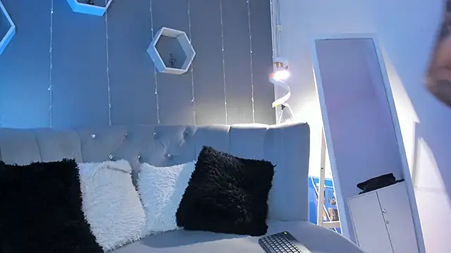 slutty venus online show from 03-04-25, 02:38