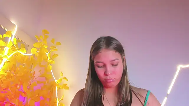 HaleyAmaya online show from 06-06-26, 12:49