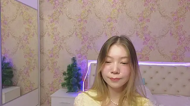 Snapshot of Babby_Rabbit chatting on 12-13-24, 05:38 Babby Rabbit online show from 12-13-24, 05:38