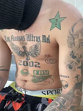 Junihn0 online show from 01-17-25, 06:54