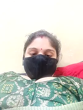 Cute-Aadhvita online show from 11-12-25, 01:00