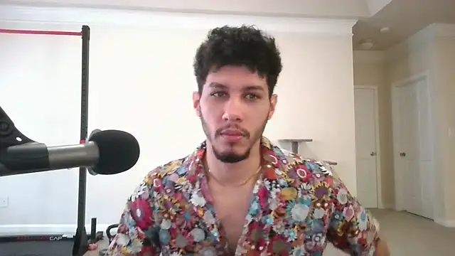 Snapshot of DamnKevin chatting on 02-23-25, 04:13 DamnKevin online show from 02-23-25, 04:13