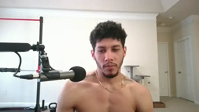 Snapshot of DamnKevin chatting on 02-24-25, 02:48 DamnKevin online show from 02-24-25, 02:48