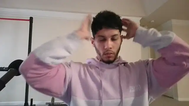 Snapshot of DamnKevin chatting on 03-04-25, 03:59 DamnKevin online show from 03-04-25, 03:59