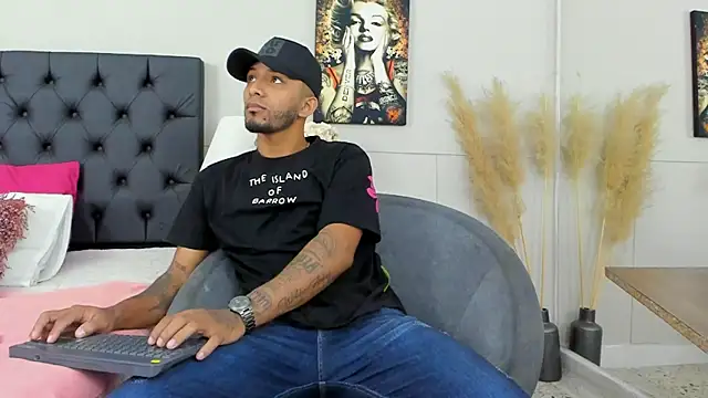 Robin Rief online show from 03-09-25, 03:22