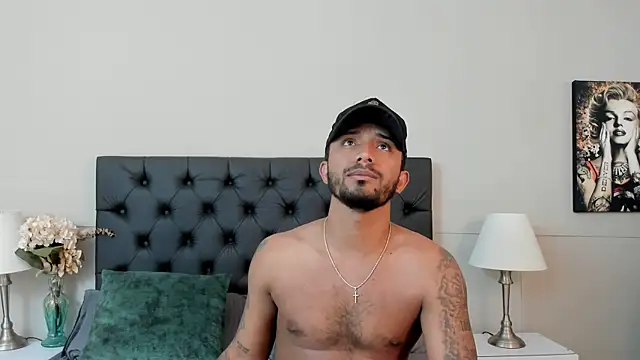 Robin Rief online show from 09-24-25, 04:38