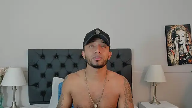 Robin Rief online show from 10-04-25, 03:37