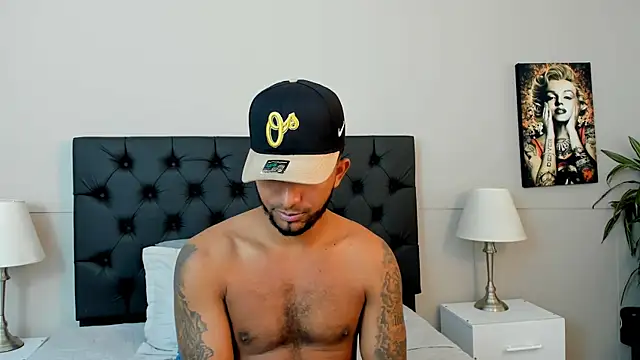 Robin Rief online show from 10-09-25, 03:26