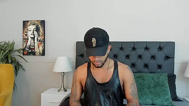 Robin Rief online show from 10-14-25, 03:40