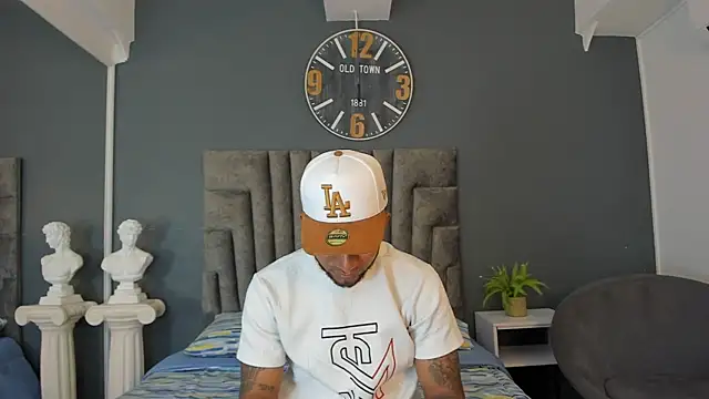 Robin Rief online show from 05-23-26, 07:29