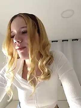 NicoleCut online show from 02-21-25, 11:01