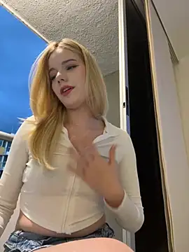 NicoleCut online show from 12-01-25, 10:48