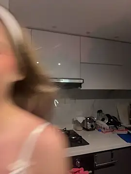 NicoleCut online show from 04-01-26, 11:57