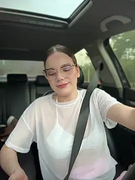 NicoleCut online show from 06-03-26, 10:37