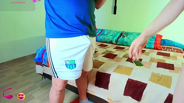 Snapshot of JeremmyAndStacy chatting on 11-21-25, 11:25 JeremmyAndStacy online show from 11-21-25, 11:25