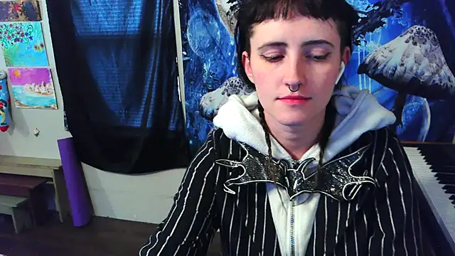  hellostormy  online show from 11-24-25, 06:18