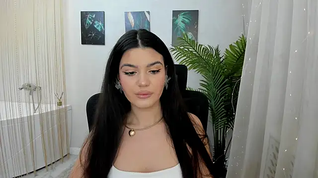 Snapshot of AlluringAriel chatting on 02-23-25, 07:28 AlluringAriel online show from 02-23-25, 07:28