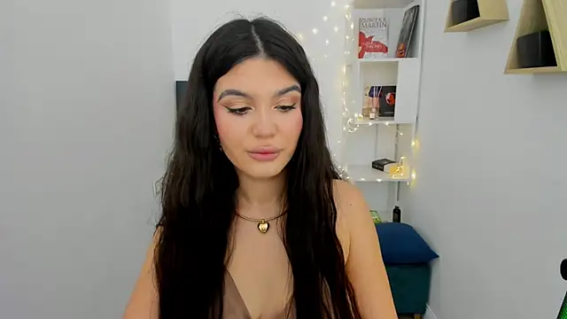 Snapshot of AlluringAriel chatting on 02-24-25, 07:19 AlluringAriel online show from 02-24-25, 07:19