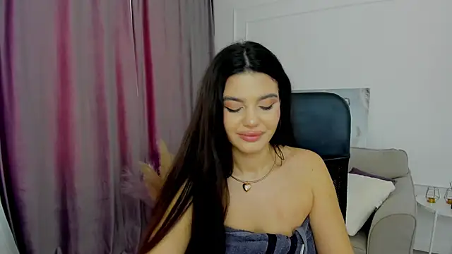 Snapshot of AlluringAriel chatting on 02-27-25, 09:43 AlluringAriel online show from 02-27-25, 09:43