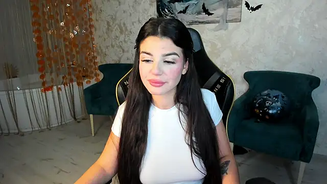 Snapshot of AlluringAriel chatting on 10-26-25, 07:20 AlluringAriel online show from 10-26-25, 07:20