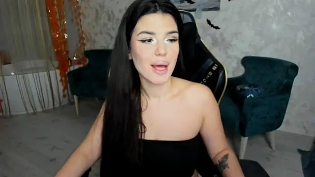 Snapshot of AlluringAriel chatting on 11-03-25, 06:31 AlluringAriel online show from 11-03-25, 06:31