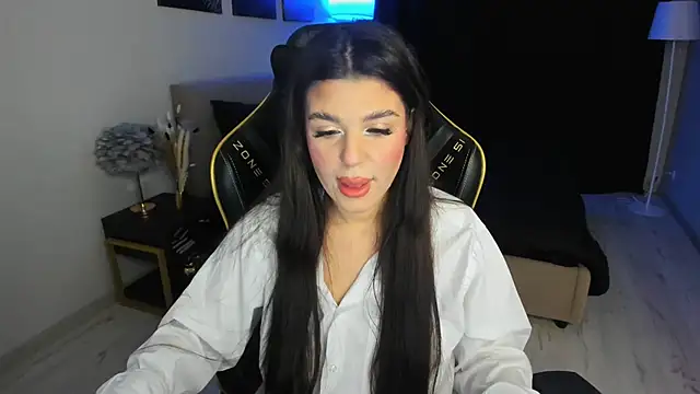 Snapshot of AlluringAriel chatting on 11-20-25, 07:13 AlluringAriel online show from 11-20-25, 07:13