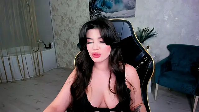AlluringAriel online show from 05-19-26, 03:02