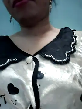 Snapshot of Haniya-143 chatting on 02-07-26, 02:43 Haniya-143 online show from 02-07-26, 02:43