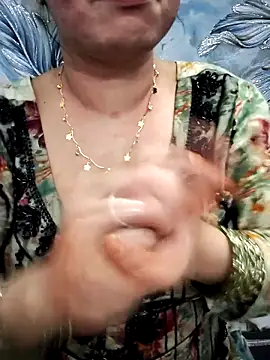 Snapshot of Haniya-143 chatting on 02-10-26, 12:26 Haniya-143 online show from 02-10-26, 12:26