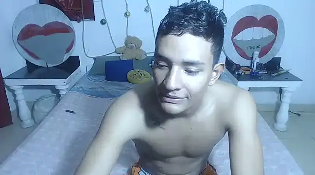 Snapshot of PartySexting chatting on 01-26-25, 02:03 PartySexting online show from 01-26-25, 02:03