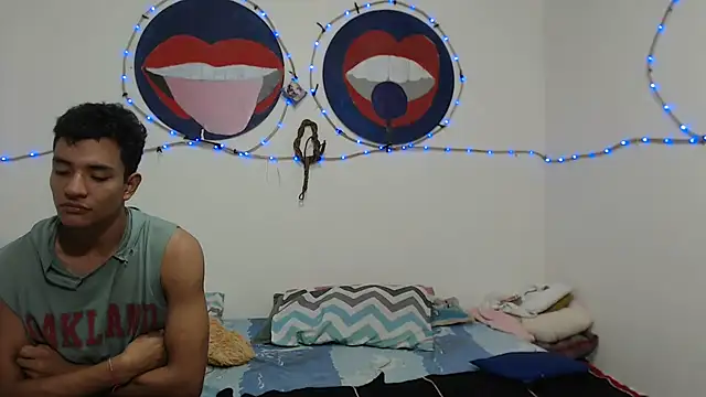 Snapshot of PartySexting chatting on 02-15-25, 05:09 PartySexting online show from 02-15-25, 05:09