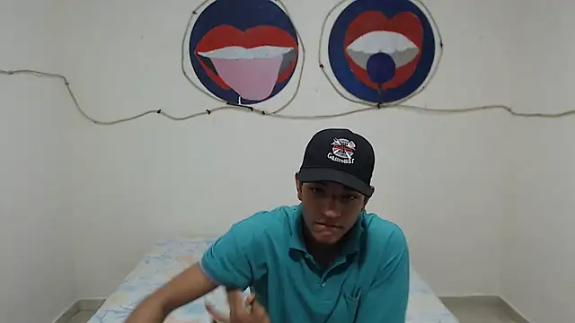 Snapshot of PartySexting chatting on 02-18-25, 09:09 PartySexting online show from 02-18-25, 09:09