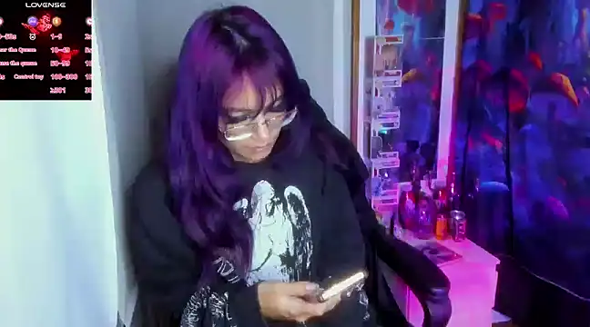 Snapshot of _sakae_ chatting on 12-19-24, 12:34  sakae  online show from 12-19-24, 12:34