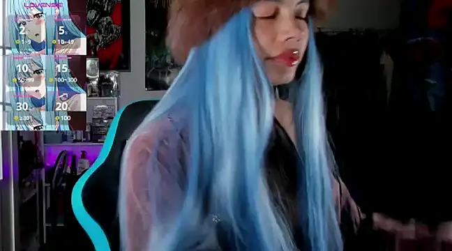 Snapshot of _sakae_ chatting on 03-03-25, 11:24  sakae  online show from 03-03-25, 11:24