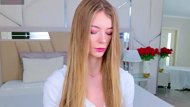 MeganMour online show from 04-14-26, 09:26