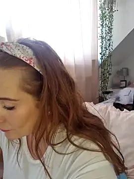 Engel mia online show from 02-19-25, 01:50