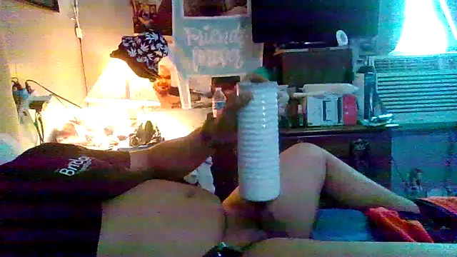 Snapshot of Creationmonster0 chatting on 05-19-26, 06:47 Creationmonster0 online show from 05-19-26, 06:47