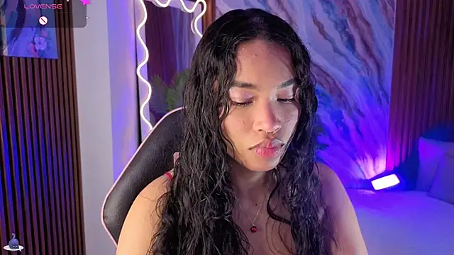 Snapshot of penelope_tay1 chatting on 05-07-26, 03:01 penelope tay1 online show from 05-07-26, 03:01