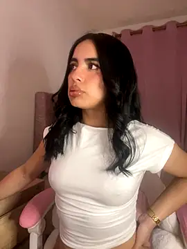 Snapshot of Emily-14 chatting on 12-02-25, 05:13 Emily-14 online show from 12-02-25, 05:13