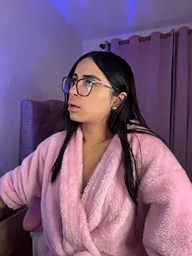 Snapshot of Emily-14 chatting on 12-03-25, 11:47 Emily-14 online show from 12-03-25, 11:47