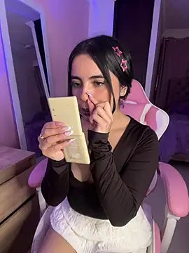 Emily-14 online show from 05-12-26, 04:20