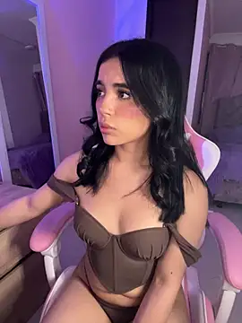 Emily-14 online show from 05-27-26, 03:47