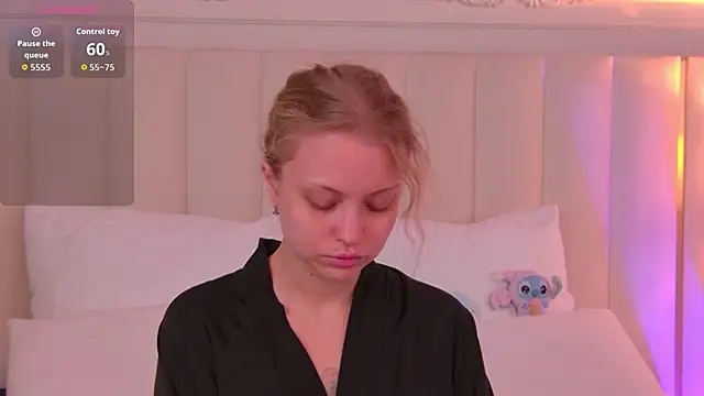 DorisHell online show from 10-11-25, 02:55