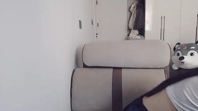 sasa-loves online show from 02-15-25, 02:58