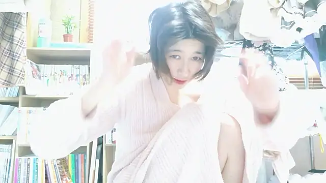 morikawa sayaka online show from 10-17-25, 11:40